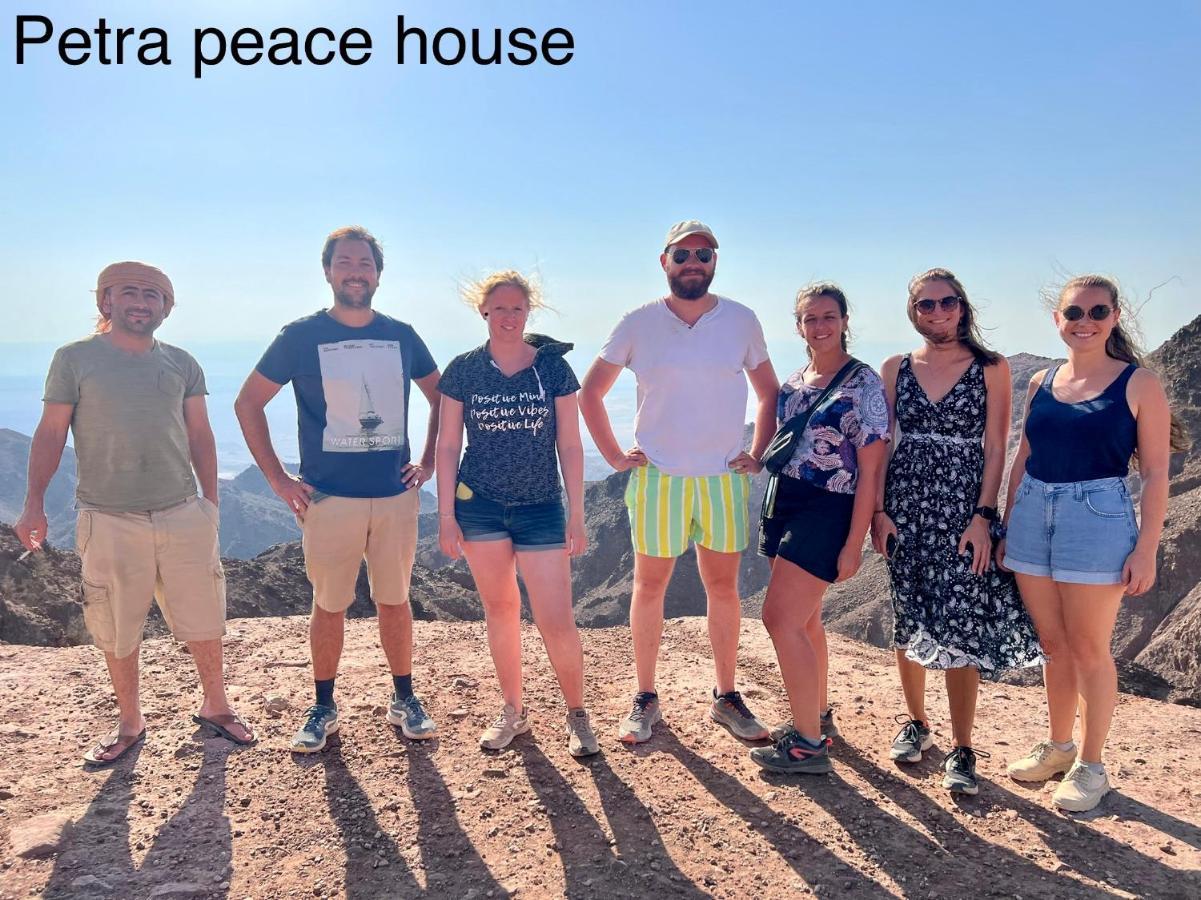 Hotel Petra Peace House Wadi Musa Esterno foto